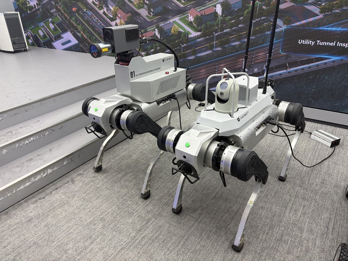 四足歩行ロボット